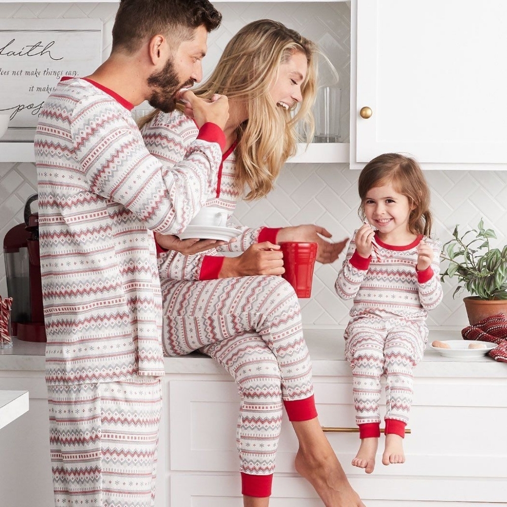 NWT fam Bundle NEW Matching Christmas Pajamas matching Lauren Conrad LC Jammies